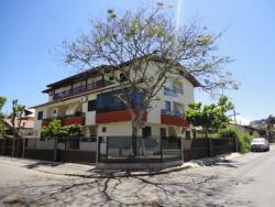 #005 - Apartamento para Locação em Bombinhas - SC - 1