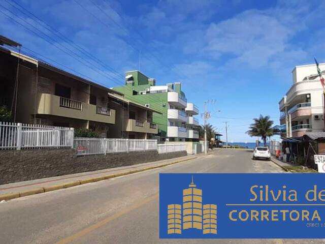 #054 - Apartamento para Locação em Bombinhas - SC - 1