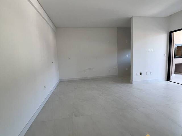 #1680 - Apartamento para Venda em Bombinhas - SC - 3