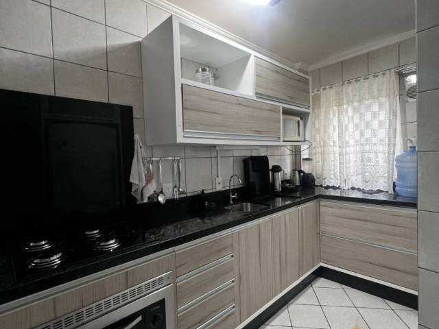 #1689 - Apartamento para Locação em Bombinhas - SC - 2