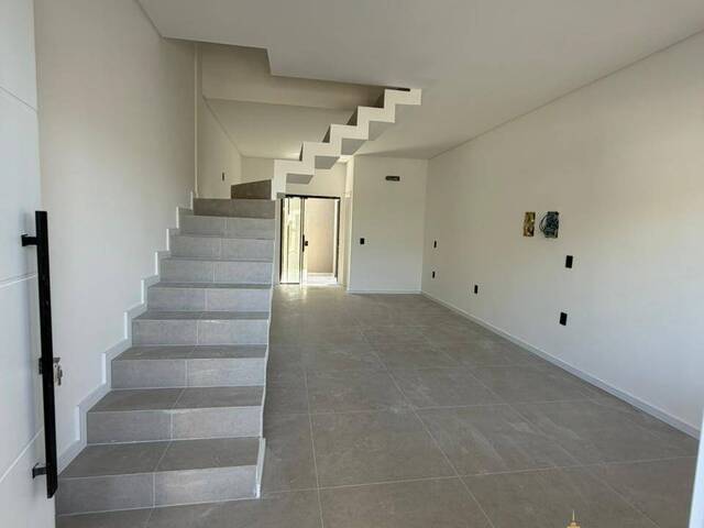 #1644 - Casa para Venda em Bombinhas - SC