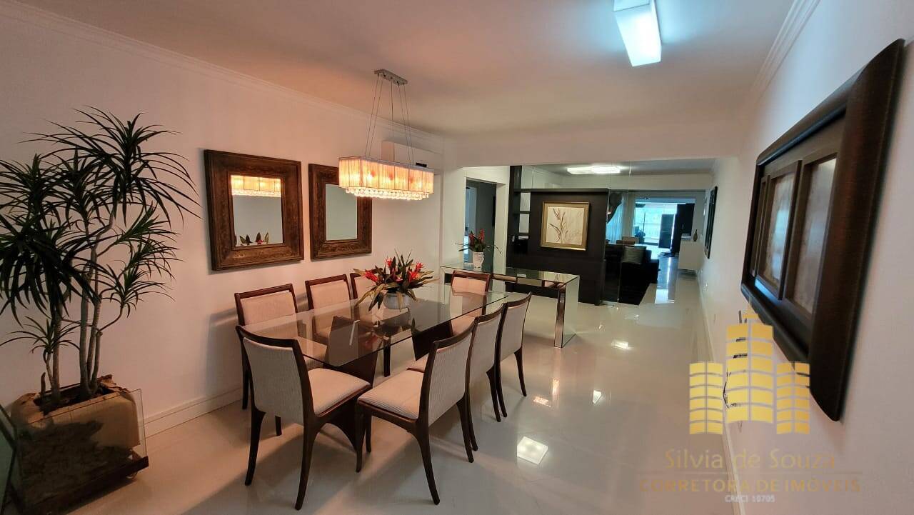 Apartamento, 3 quartos, 220 m² - Foto 1