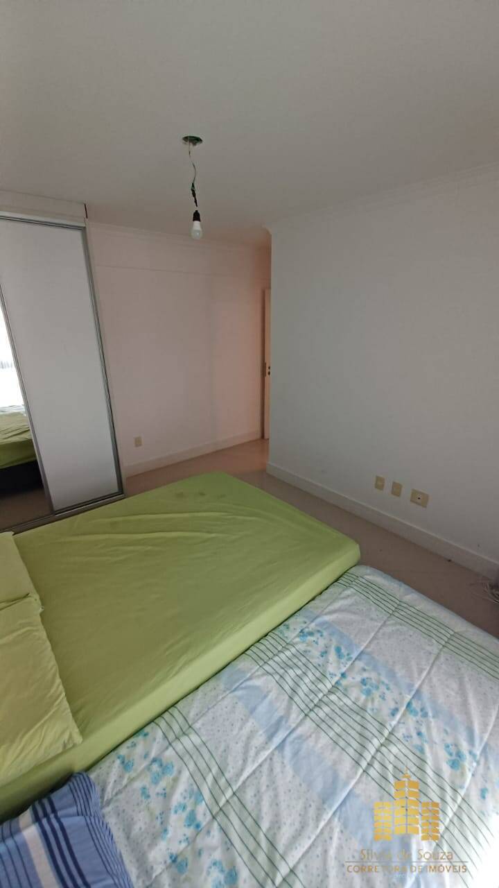 Apartamento, 3 quartos, 220 m² - Foto 13