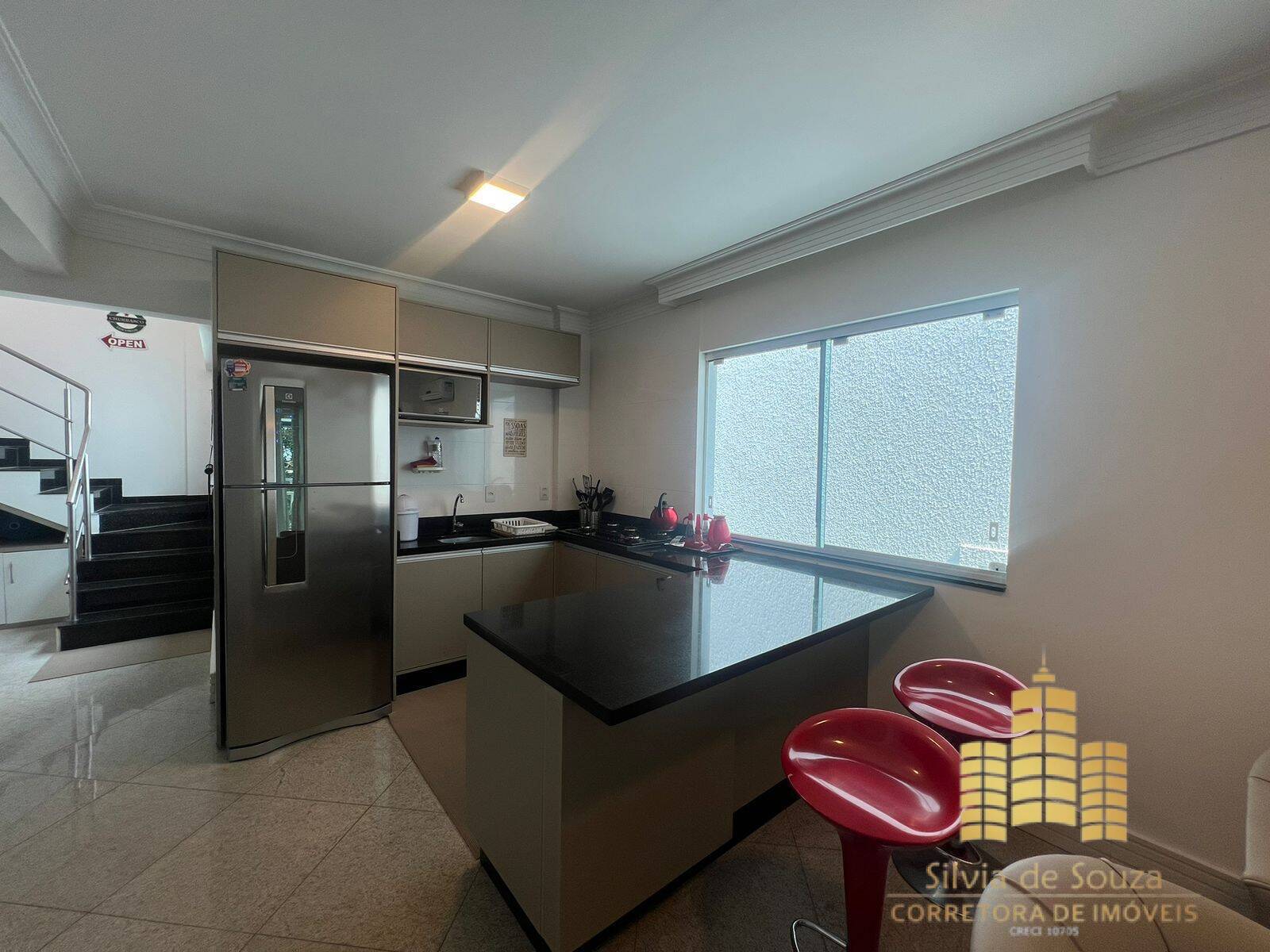Apartamento, 4 quartos, 216 m² - Foto 4