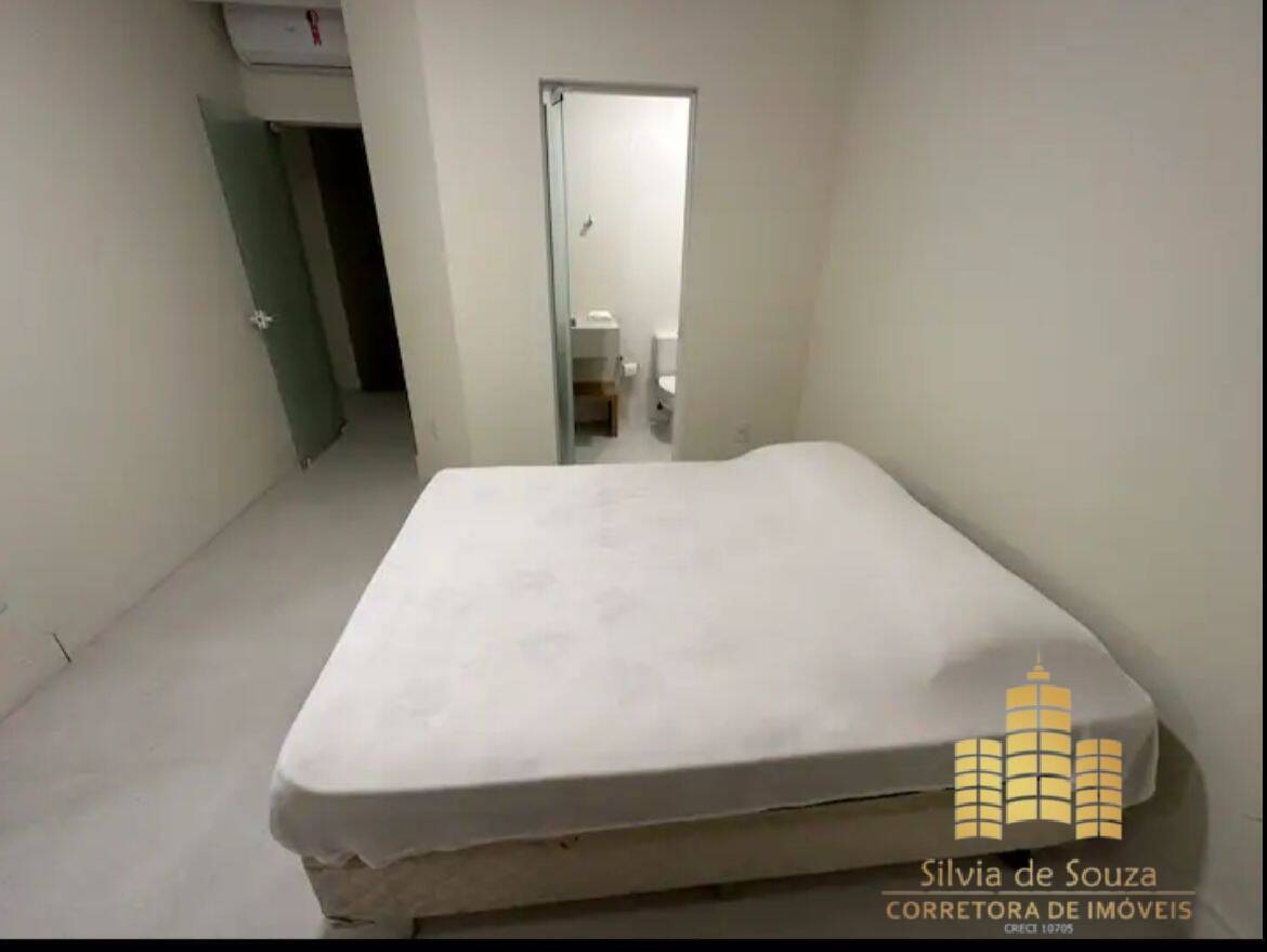 Casa, 4 quartos, 240 m² - Foto 18