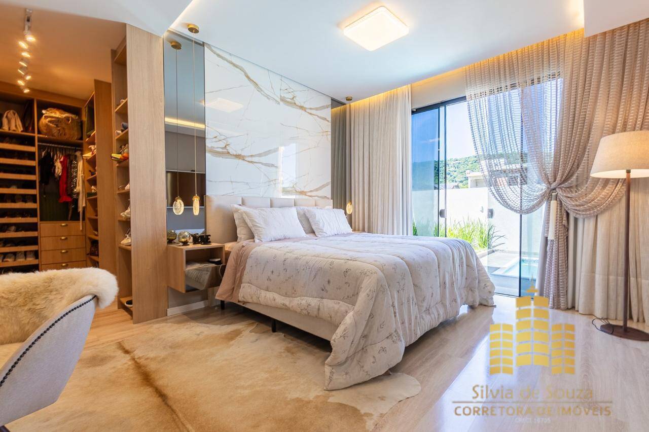 Casa, 3 quartos, 240 m² - Foto 16