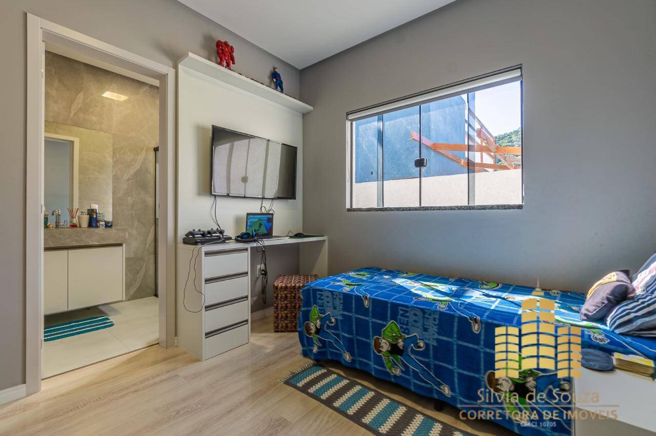 Casa, 3 quartos, 240 m² - Foto 31