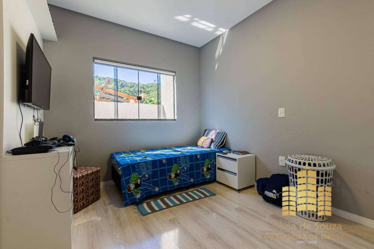 Casa, 3 quartos, 240 m² - Foto 32