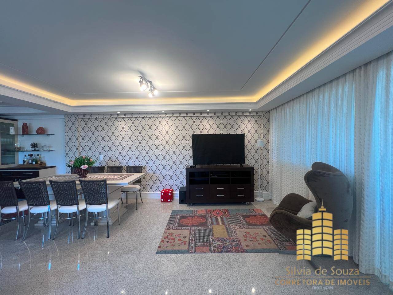 Apartamento, 3 quartos, 140 m² - Foto 2