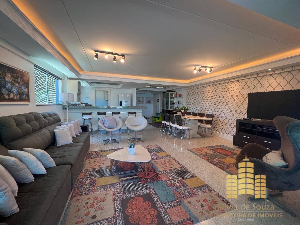 Apartamento, 3 quartos, 140 m² - Foto 1